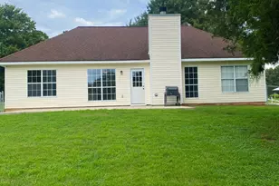 203 Cambridge Dr, Loganville, GA 30052 - Photo 18