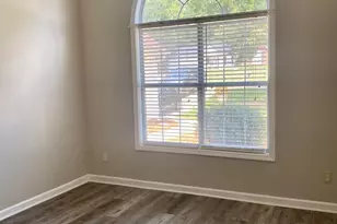 203 Cambridge Dr, Loganville, GA 30052 - Photo 16