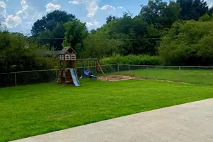 203 Cambridge Dr, Loganville, GA 30052 - Photo 20