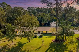 614 N Victory Dr, Lyons, GA 30436 - Photo 2