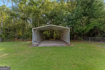 614 N Victory Drive, Lyons, GA 30436 - Photo 18