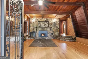932 Camp Mikell Rd, Toccoa, GA 30577 - Photo 8