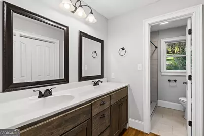 530 E Lake Drive, Gainesville, GA 30506 - Photo 16