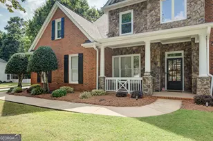 430 Lake Forest Dr, Newnan, GA 30265 - Photo 2
