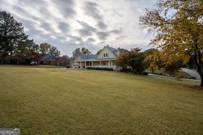 4604 Midlands Green, Flowery Branch, GA 30542 - Photo 6