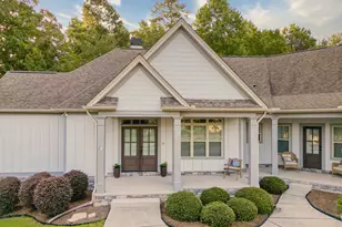 415 Vanderbilt Pkwy, Newnan, GA 30265 - Photo 1