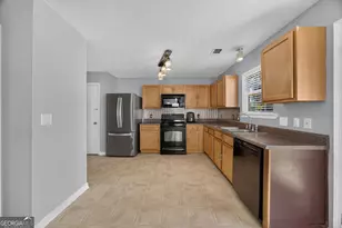 362 Summit View Dr, McDonough, GA 30253 - Photo 6