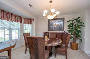 136 Peachtree Glenn Dr, Ellenwood, GA 30294 - Photo 10
