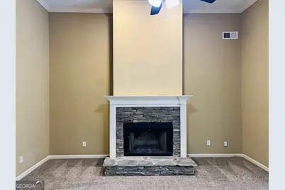 70 Indian Bluff Drive, Sharpsburg, GA 30277 - Photo 6