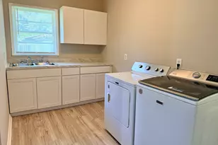 2967 Jones St, East Point, GA 30344 - Photo 2