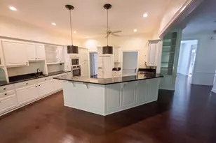 2109 Cumberland Ln, Albany, GA 31721 - Photo 2