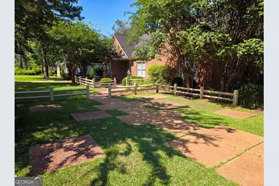 2109 Cumberland Lane, Albany, GA 31721 - Photo 18