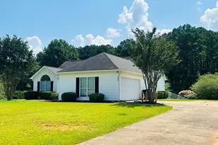210 Shamrock Way, Newnan, GA 30263 - Photo 2