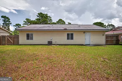 239 Pointe South Drive, Hinesville, GA 31313 - Photo 6