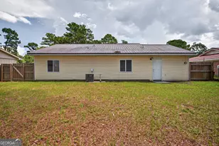 239 Pointe S Dr, Hinesville, GA 31313 - Photo 6