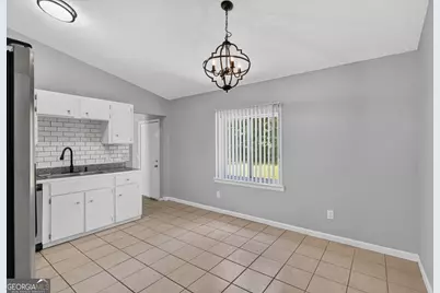239 Pointe South Drive, Hinesville, GA 31313 - Photo 14