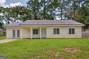 239 Pointe S Dr, Hinesville, GA 31313 - Photo 2