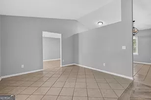 239 Pointe S Dr, Hinesville, GA 31313 - Photo 10
