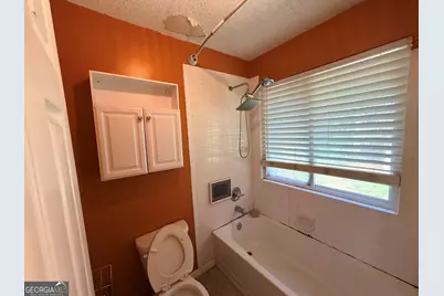 844 Chapman Circle, Stone Mountain, GA 30088 - Photo 10