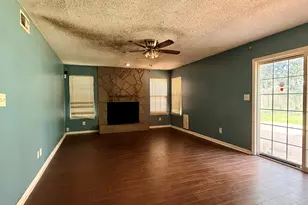 844 Chapman Cir, Stone Mountain, GA 30088 - Photo 6