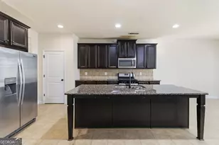 2138 Dodson Woods Dr, Fairburn, GA 30213 - Photo 10