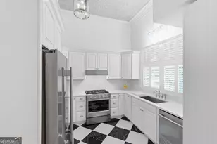 207 E Gwinnett St, Savannah, GA 31401 - Photo 22