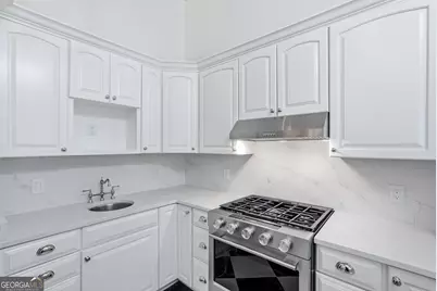 207 E Gwinnett Street, Savannah, GA 31401 - Photo 24