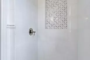 207 E Gwinnett St, Savannah, GA 31401 - Photo 32