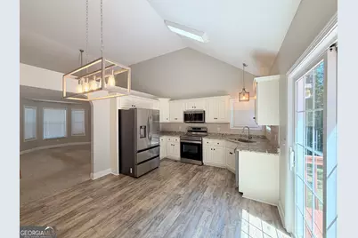 11 Woodvine Court, White, GA 30184 - Photo 6