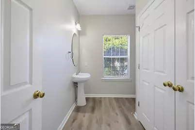 4060 Robin Circle, Atlanta, GA 30349 - Photo 18