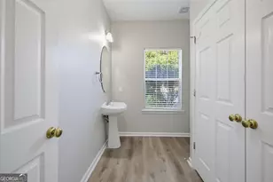 4060 Robin Cir, Atlanta, GA 30349 - Photo 18