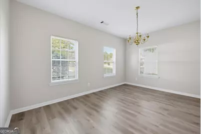 4060 Robin Circle, Atlanta, GA 30349 - Photo 8