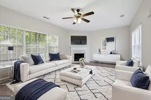 4060 Robin Cir, Atlanta, GA 30349 - Photo 6