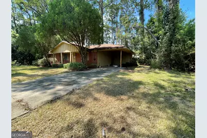 223 Suburban Drive, Brunswick, GA 31520 - Photo 2