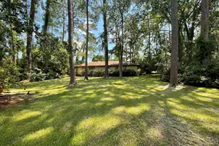 223 Suburban Dr, Brunswick, GA 31520 - Photo 8
