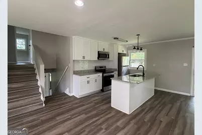 215 Sunnydale Drive, Warner Robins, GA 31088 - Photo 4