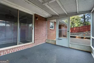 5686 Skyland Dr, Forest Park, GA 30297 - Photo 34
