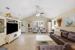 1007 Mallery St, Saint Simons, GA 31522 - Photo 12