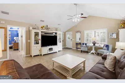1007 Mallery Street, Saint Simons, GA 31522 - Photo 10