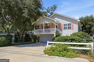 1007 Mallery St, Saint Simons, GA 31522 - Photo 2