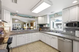 1007 Mallery St, Saint Simons, GA 31522 - Photo 22