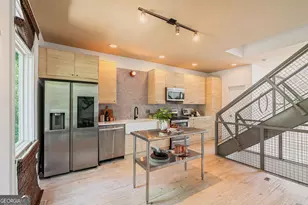 1284 Mackintosh Park NW, Atlanta, GA 30318 - Photo 18