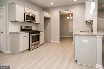 235 Flatcreek Drive, Lagrange, GA 30241 - Photo 6