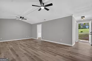 400 Woodland Dr, Lagrange, GA 30241 - Photo 4