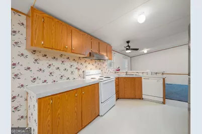 1042 Live Oak Lane NE, Townsend, GA 31331 - Photo 8