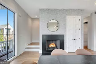 100 Glasgow Ln, Fayetteville, GA 30214 - Photo 6