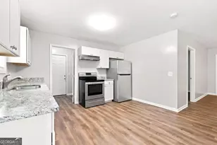 715 W Creek Cir, Monroe, GA 30655 - Photo 4