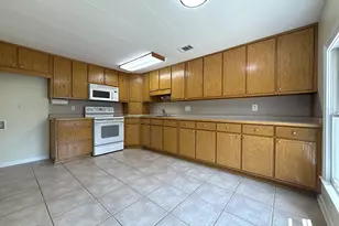 5730 Westwood Dr, Cumming, GA 30040 - Photo 14