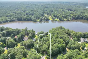 561 Harbour Shores Dr, Jackson, GA 30233 - Photo 12
