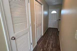 294 Lakeside Cir, Baxley, GA 31513 - Photo 6